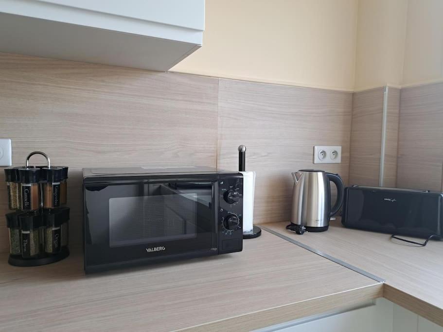 Апартаменты Magnifique T3 Avec Balcon Au Pied Du Metro Colbert Туркуэн Экстерьер фото